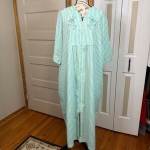 Collections Etc Womens XLG Zip Front Robe Mint Green White Stripe Embroidered